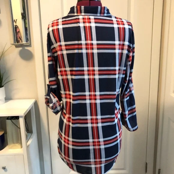 Eden & Olivia Vibrant Plaid Top - Picture 6 of 7